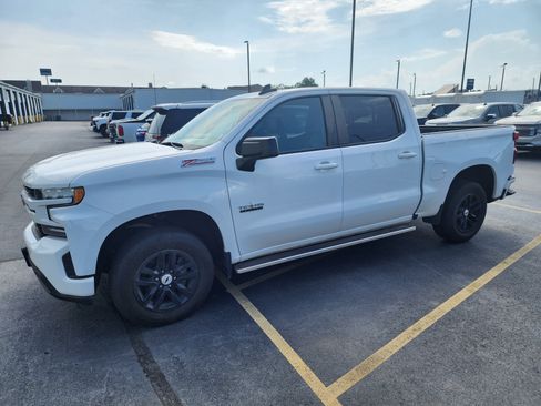 Used 2020 Chevrolet Silverado 1500 RST AWD/4WD image 32