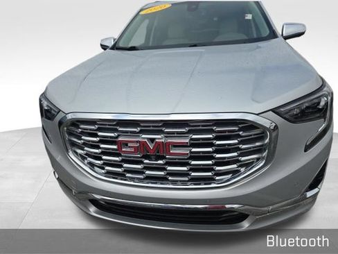 Used 2020 GMC Terrain Denali w/ Denali Premium Package AWD/4WD image 3