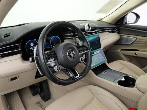 Certified 2023 Maserati Grecale Modena AWD/4WD image 15