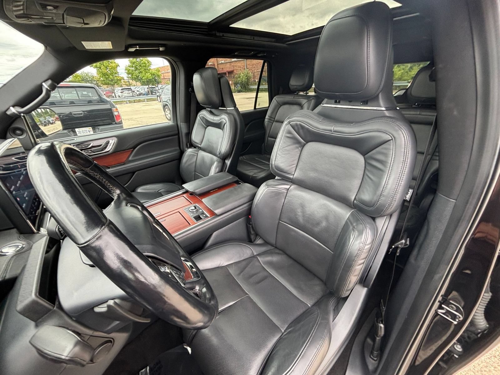 Used 2022 Lincoln Navigator Reserve RWD image 37