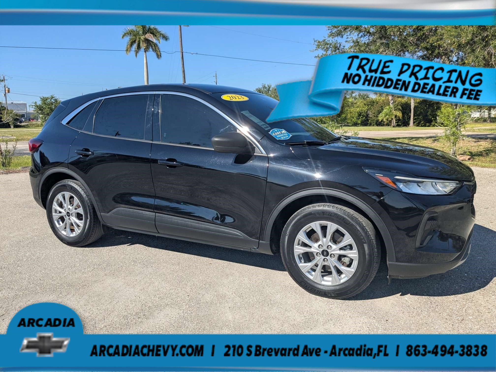 Used 2023 Ford Escape Active w/ Tech Pack #1 FWD image 2