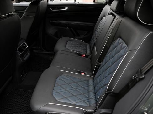 New 2026 Volkswagen Atlas Cross Sport SEL Premium R-Line image 31