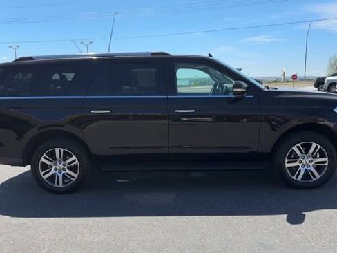 Used 2024 Ford Expedition Max Limited AWD/4WD image 9