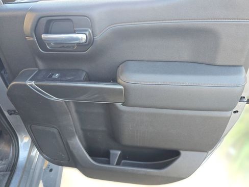 Used 2021 GMC Sierra 1500 AT4 w/ AT4 Preferred Package image 18