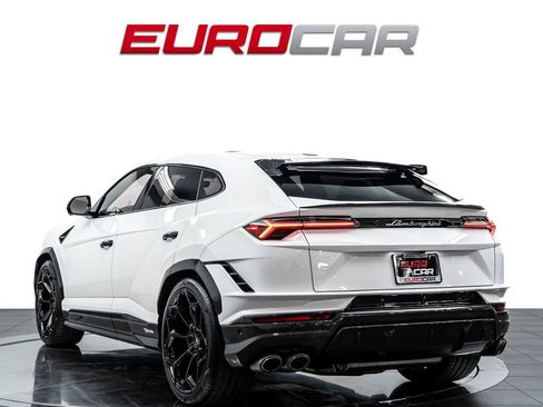 Used 2024 Lamborghini Urus Performante AWD/4WD image 3
