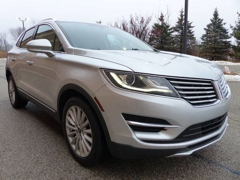 Used 2019 Lincoln MKC Premiere image 11