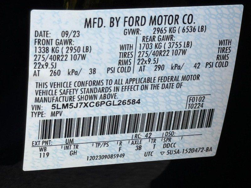 Certified 2023 Lincoln Aviator Reserve w/ Equipment Group 201A AWD/4WD image 32