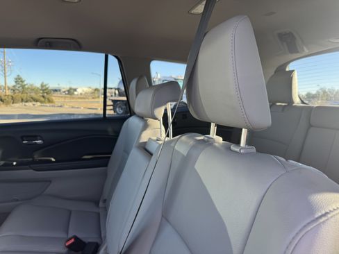 Used 2017 Honda Pilot EX-L image 16