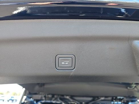 New 2026 Chevrolet Suburban High Country image 11