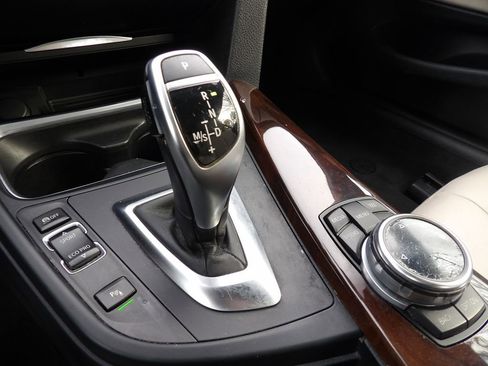 Used 2015 BMW 428i xDrive Convertible AWD/4WD image 23