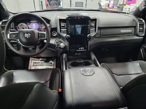 Used 2025 RAM 1500 Laramie AWD/4WD image 3