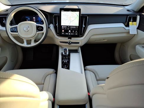 New 2026 Volvo XC60 B5 Ultra w/ Protection Package Premier image 11