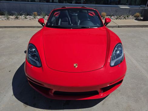 Used 2019 Porsche 718 Boxster image 10