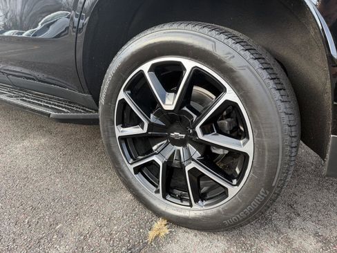 Used 2023 Chevrolet Tahoe RST w/ Luxury Package image 45