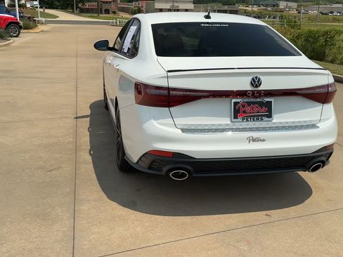 Used 2025 Volkswagen Jetta GLI Autobahn image 6