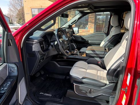 Used 2023 Ford F150 Lightning Platinum image 4