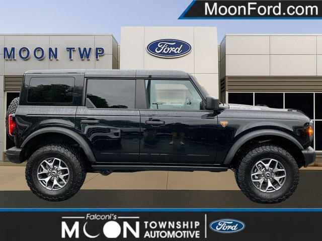 Certified 2025 Ford Bronco Badlands AWD/4WD image 1
