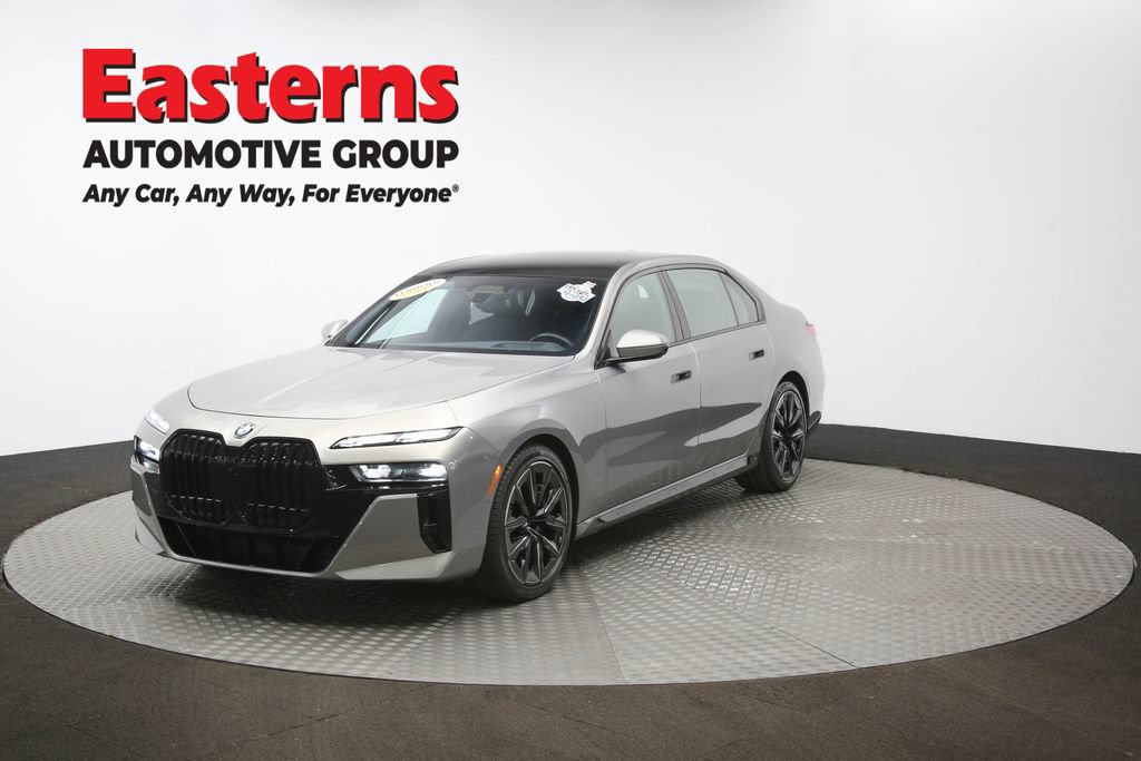 Used 2023 BMW 760i xDrive w/ Executive Package AWD/4WD image 61