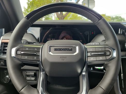 New 2026 GMC Yukon XL Denali w/ Denali Reserve Package image 9