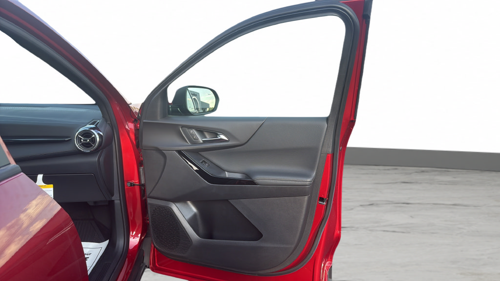 New 2026 Chevrolet Equinox LT w/ Safety and Technology Package FWD image 15