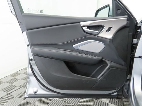 Used 2025 Acura RDX w/ Technology Package image 27