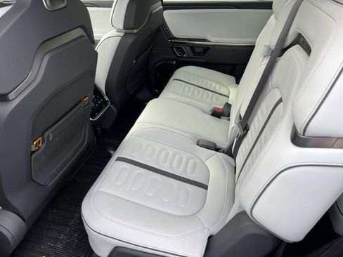 Used 2023 Rivian R1S Launch Edition image 19