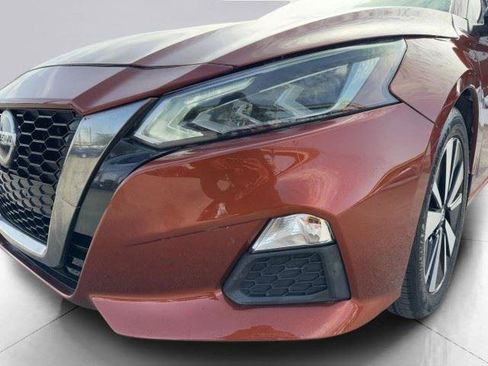 Used 2020 Nissan Altima 2.5 SR FWD image 13