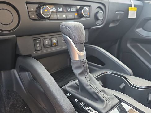 New 2026 Nissan Frontier SV w/ SV Convenience Package RWD image 31