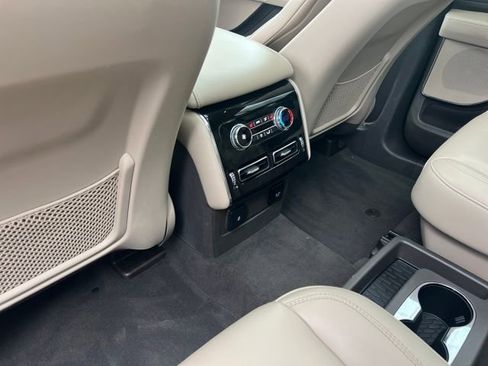 Used 2023 Lincoln Aviator AWD w/ Premium Package image 12