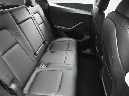 Used 2023 Tesla Model Y Long Range image 34