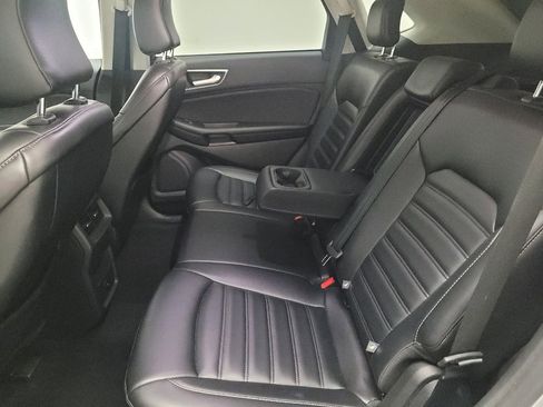 Used 2023 Ford Edge SEL image 18
