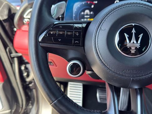 Certified 2023 Maserati Grecale Trofeo AWD/4WD image 19