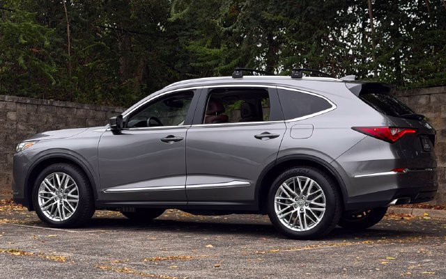 Used 2023 Acura MDX w/ Advance Package AWD/4WD image 11