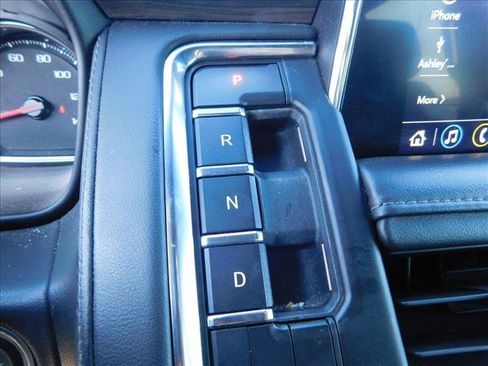 Used 2021 Chevrolet Tahoe LT w/ Luxury Package RWD image 11