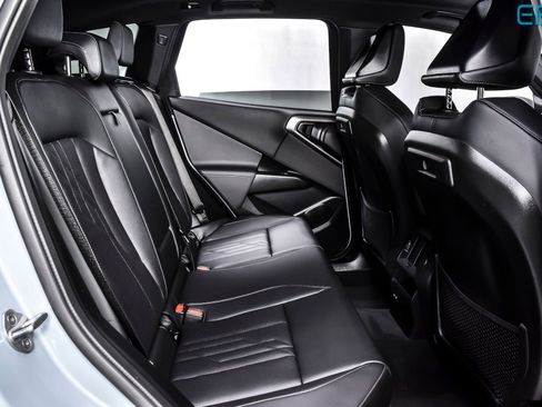 Used 2025 BMW X3 xDrive30i w/ Premium Package image 25