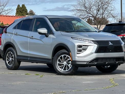 New 2026 Mitsubishi Eclipse Cross ES image 2