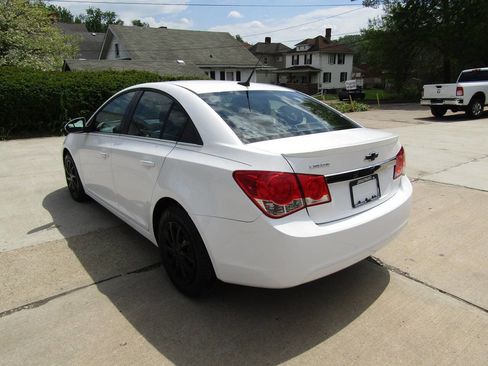 Used 2011 Chevrolet Cruze LS w/ Connectivity Package image 8