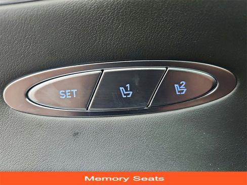 Used 2022 Genesis GV70 2.5T w/ Select Package image 34