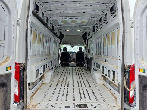 Used 2023 Ford Transit 250 148 High Roof Extended RWD image 5