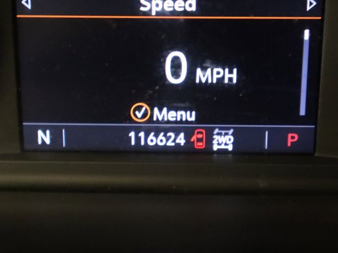 Used 2021 Chevrolet Tahoe RST w/ Luxury Package image 16