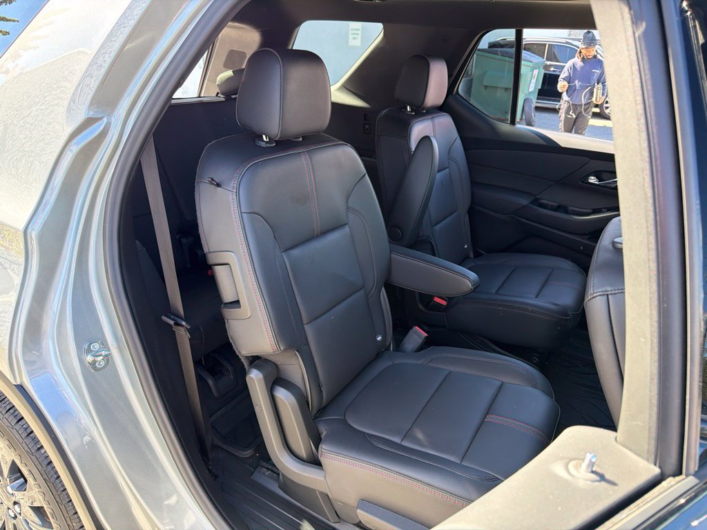 Used 2023 Chevrolet Traverse RS w/ LPO, Floor Liner Package AWD/4WD image 19