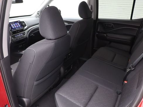 Used 2025 Honda Ridgeline Sport image 12