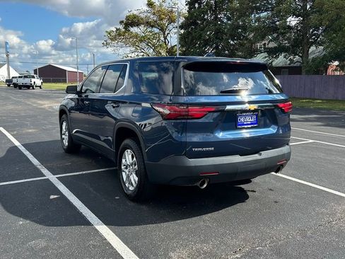 Used 2022 Chevrolet Traverse LS image 5