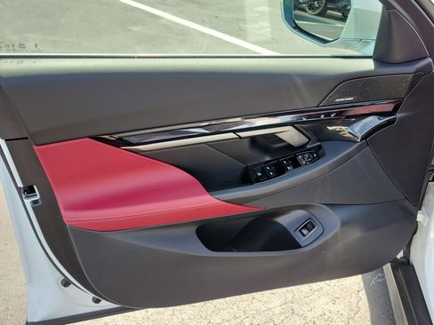 Used 2026 BMW 540i xDrive image 18