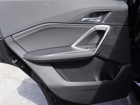 Used 2023 BMW X1 xDrive28i image 12