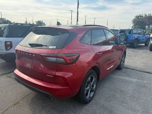 Used 2024 Ford Escape ST-Line w/ Tech Pack #1 AWD/4WD image 7