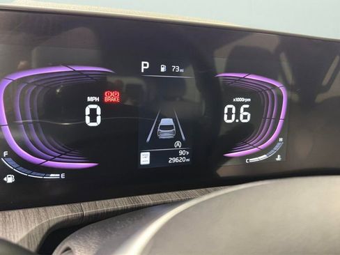 Used 2024 Kia Telluride EX w/ EX Captain's Chair Package FWD image 20