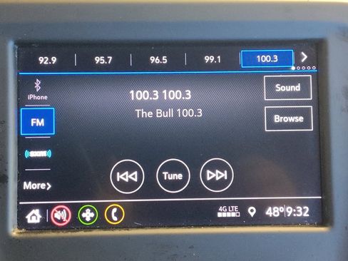 Used 2020 Chevrolet Equinox LT image 25