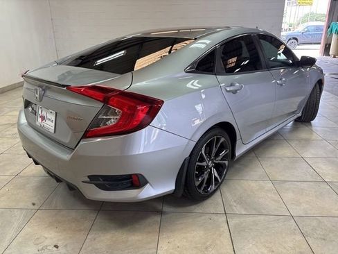 Used 2019 Honda Civic Sport image 7