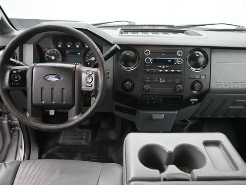 Used 2016 Ford F250 XL w/ Power Equipment Group image 11